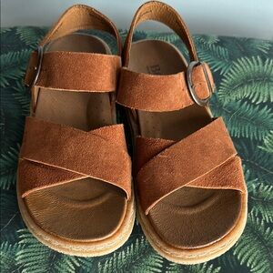 BORN Suede Sandals Size 6 M women's